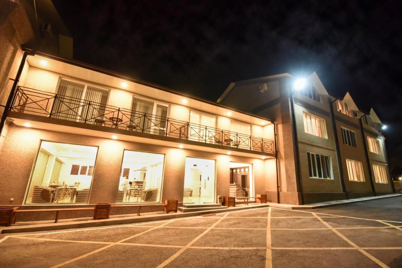 Laguna Hotel 바나조르 외부 사진